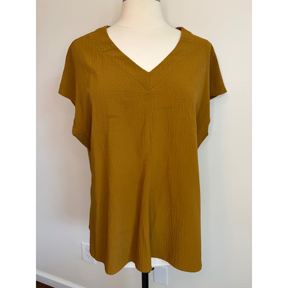 Niche Nilgun Derman Goldenrod Honey Seersucker V-Neck Blouse XL Made in USA
